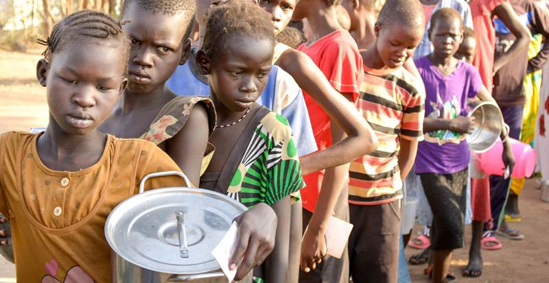目前有逾630万南苏丹人急需粮食援助，超过100万名儿童营养不良，许多南苏丹孩子与家庭正在飢饿中挣扎求生，急待救援