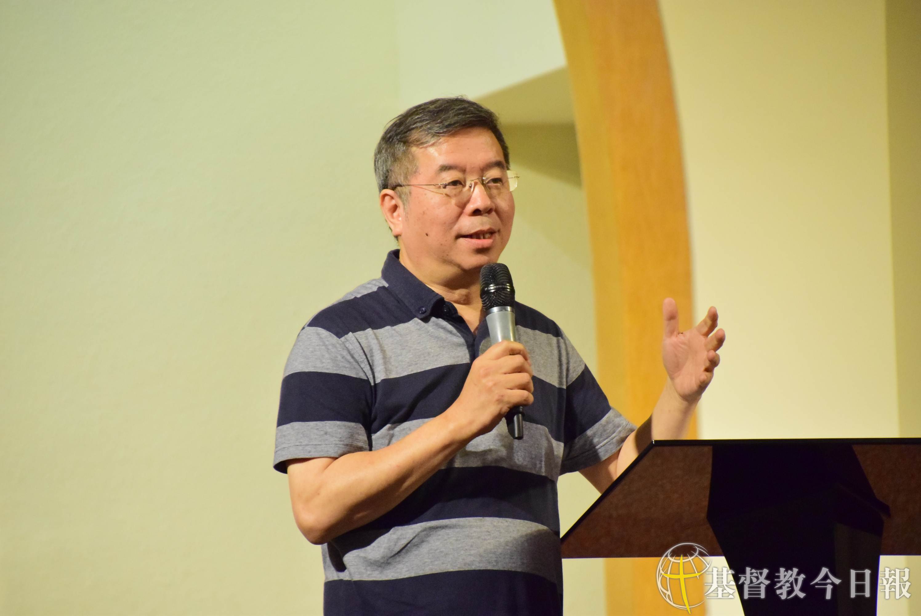 台中旌旗教会主任牧师萧祥修也率领教会全力投入此次公投。