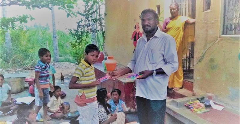 克安通牧師在印度的教會。