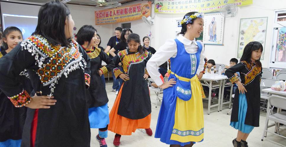 IKEA與六龜孩童齊跳布農族傳統舞蹈舞同樂